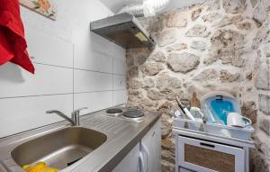 Nice Home In Tisno With Wifi