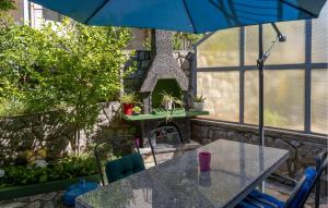 Gorgeous Apartment In Jadranovo