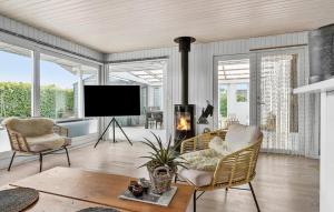 Beautiful Home In Egernsund With Wifi