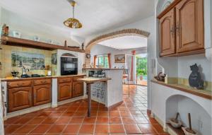 Cozy Home In Mouans-Sartoux