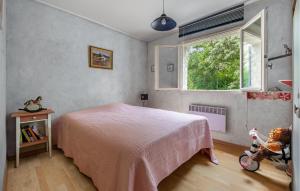 Maisons de vacances Cozy Home In Mouans-Sartoux : photos des chambres