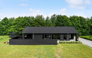 Cozy Home In Hadsund With Wifi