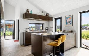 Cozy Home In Hadsund With Wifi