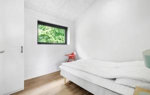 Cozy Home In Hadsund With Wifi