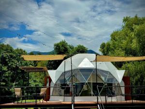 Domo Nool con vista a las estrellas