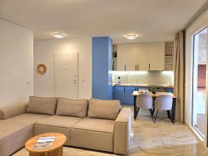 Apartment in Gjiri Lalzit near Sandy Beach