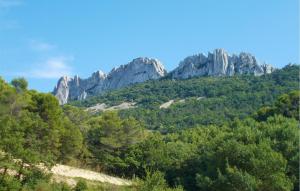 Amazing Home In Sablet
