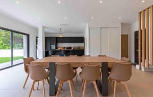 Maisons de vacances Amazing Home In Sablet : photos des chambres