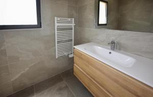 Maisons de vacances Amazing Home In Sablet : photos des chambres