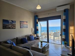 Seaside Serenity Apartment with views