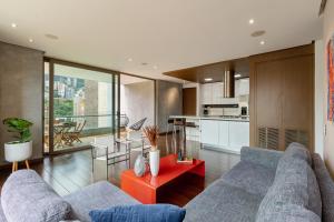 Exclusive Apartment with Stunning Views Steps from Provenza