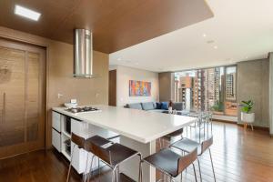 Exclusive Apartment with Stunning Views Steps from Provenza