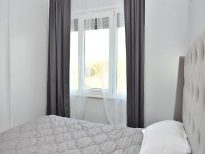 Apartment in Gjiri i Lalzit near the Beach