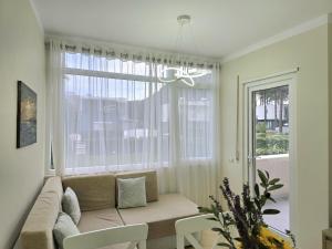 Low-Key Luxe by the Coast Sleeps 6