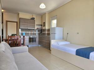 Apartment in Saranda with Stunning Sea Views