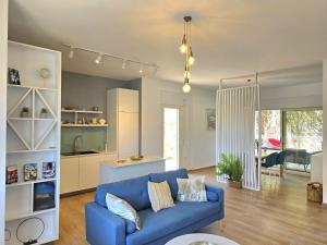 Apartment Near Gjiri Lalzit Beach