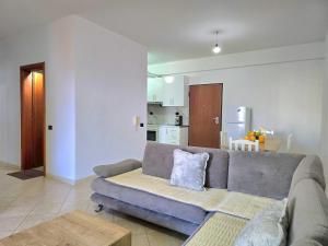 Apartment in Durres steps from sandy beach