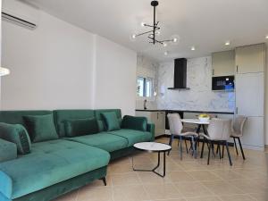 Apartment in Saranda with Sea Views