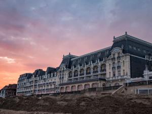 Charmant deux pièces rénové avec balcon et parking à Cabourg - FR-1-788-75