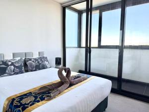 High Floor Skyline view 2Br close2Olympic park