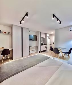 ELEGANtE, Studio Amplo e aconchegante