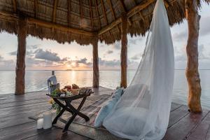 ANANA Casa Cantarena Beachfront Meals included