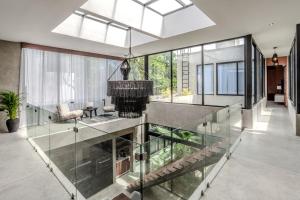 ANANA Casa Karmond Luxury Villa with Pool