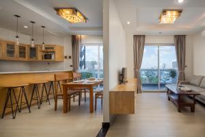 Amana Hotel & Residences