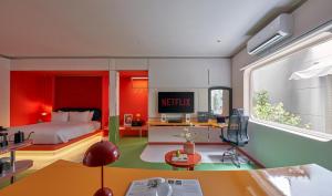 The RetroMetro Suites by CIRCADIAN