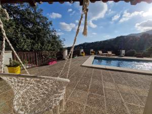 Villa Alella, 5 bedrooms & pool