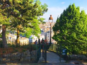 B&B / Chambres d'hotes MONTMARTRE ROMANTIC, Bed & Breakfast - Paris : photos des chambres