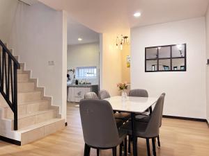 Modern Casual Style Haus 4Room`````Alma