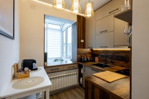 Modern Studio 9 May with Balcony