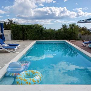 LUXURY VILLA ŠENTADA