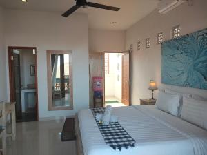 Candra Surf Homestay