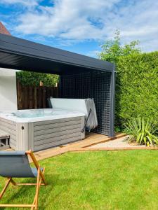 Maisons de vacances Spa prive & evasion polynesienne a 20 min de Fontainebleau - PrestigeLodges : photos des chambres