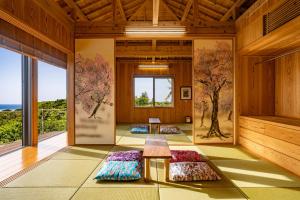 Yamagata Ryukyu Hatago Onna Boukairou