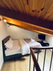 Τwisted Loft