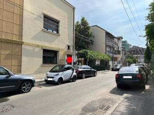 Chic 3BR Scandinavian Retreat - Central 110sqm