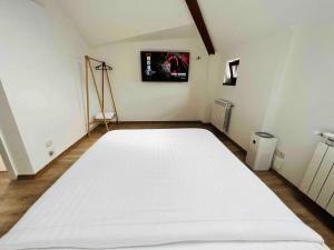 Chic 3BR Scandinavian Retreat - Central 110sqm