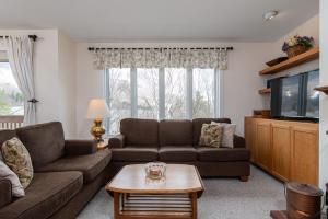 100 Snow Creek condo