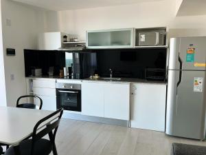 Depto Pablo - Depto Edificio Royal Park Zona La Perla Con Vista al Mar y Amenities Para 4 PAX - Hola Sur