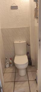 Maisons de vacances Gite Rouge a la mer climatisation dans toutes les pieces : photos des chambres