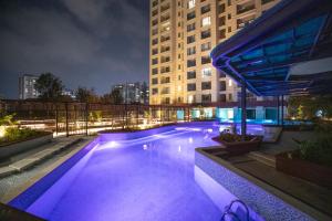 Luxe Hideout , Gym, Pool & Skyline CityViews