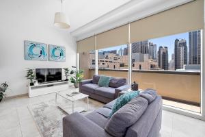 Elegant Studio with Burj Khalifa Skyline Views