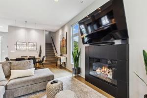 Luxuary Tremont Home - Movie Room, Pet & Baby Friendly