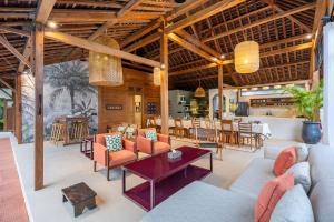 Villa Camini - Newly Renovated Beautiful 2BR Family Villa 6px With Garden And Private Pool