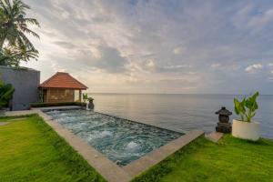 Seaside Oceana Suites by Mahaprana