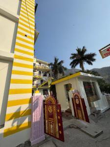 Nirvana Riverside Resort