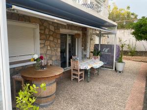 Joli rez de villa proche dAix-en-Provence